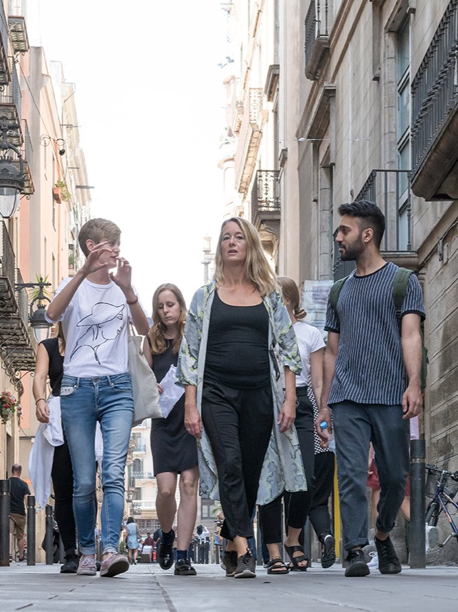 Walking thorugh the historic old city of Barcelona