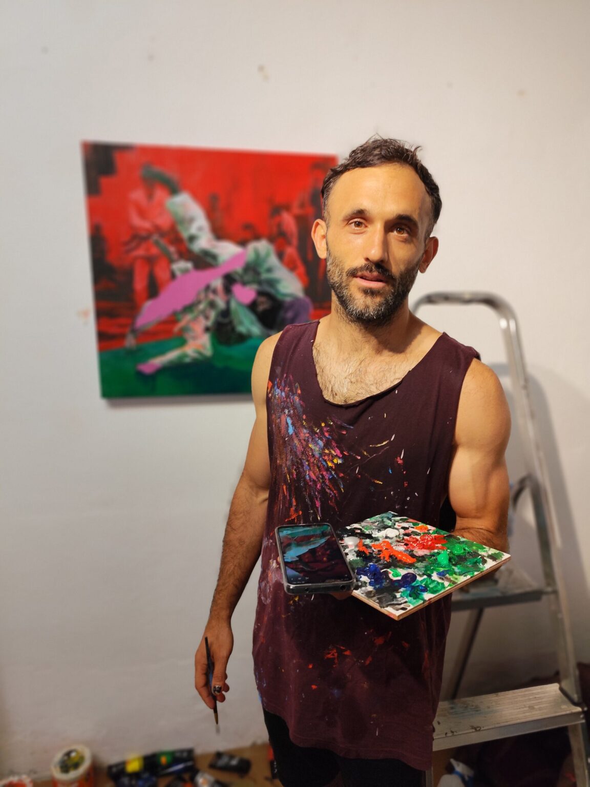 Barcelona Art & Wine Tour 6 Artist Juan with canvas